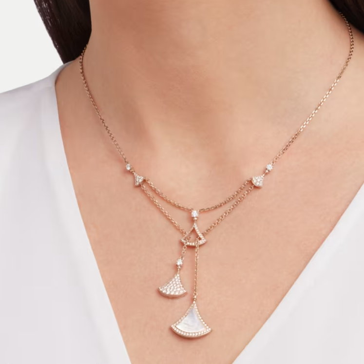 BVLGARI DIVAS  DREAM NECKLACE ROSE GOLD