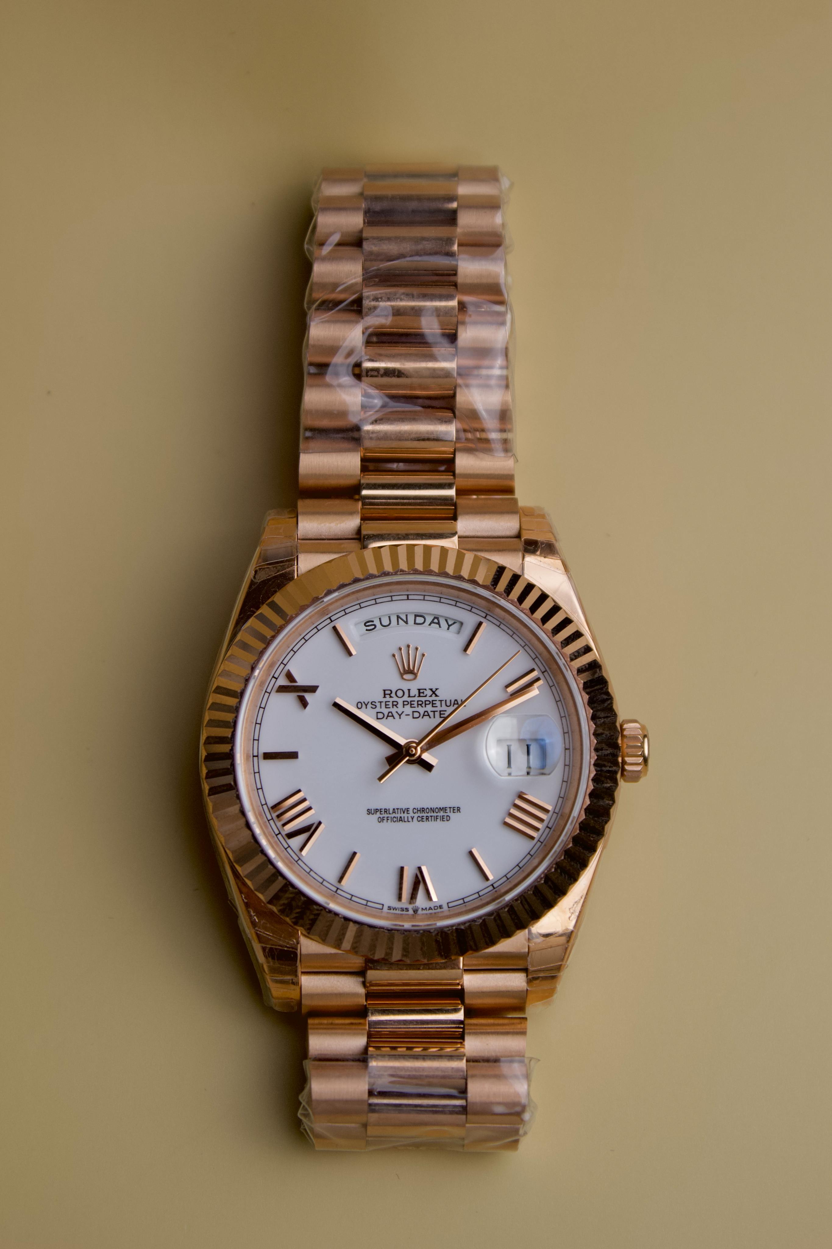 ROLEX DAY-DATE ROSE GOLD & WHITE DAIL
