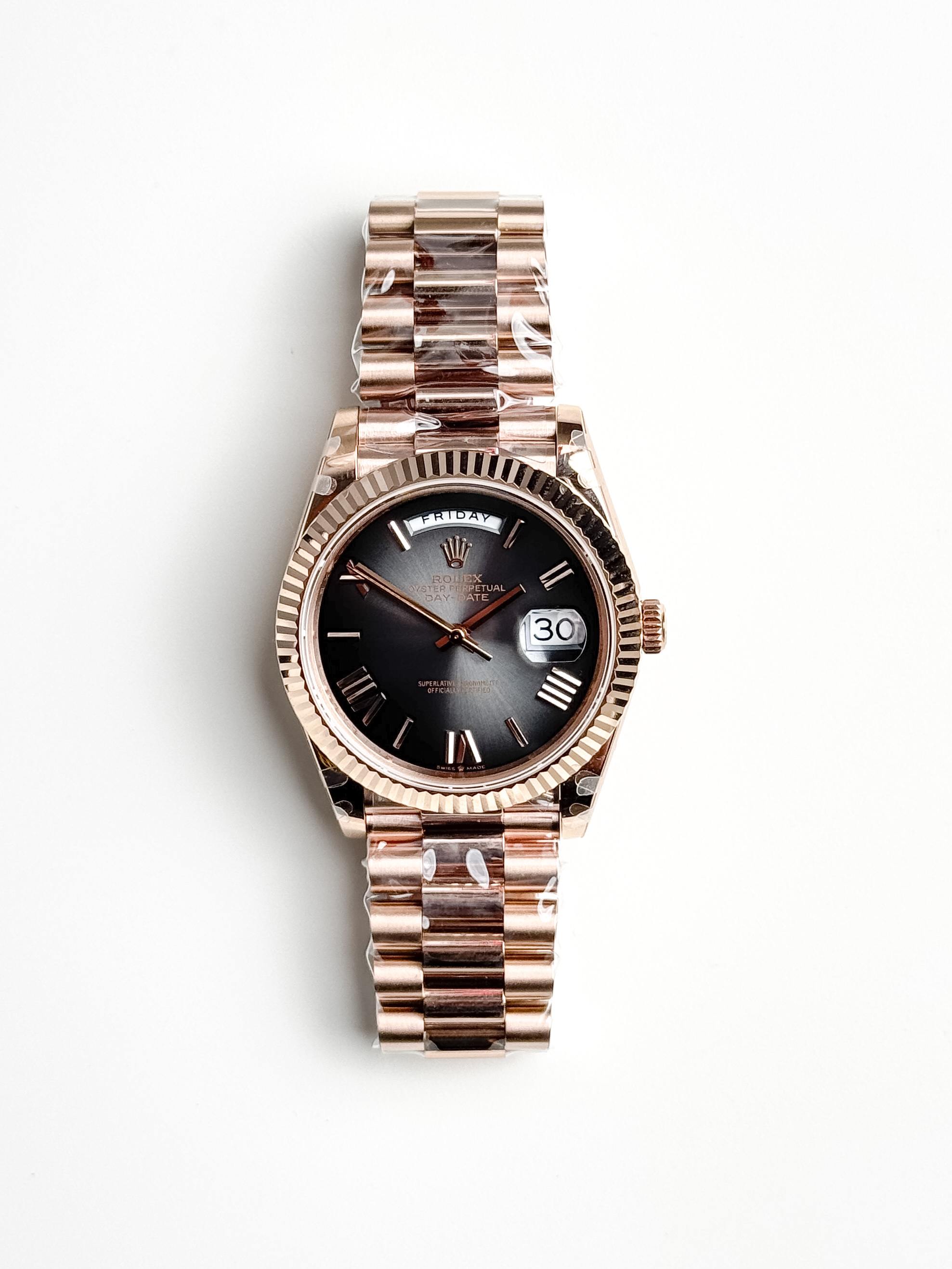 ROLEX DAY-DATE ROSE GOLD