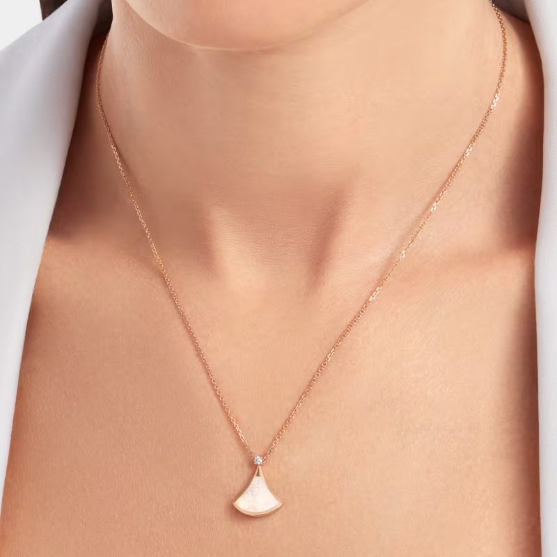 BVLGARI DIVAS DREAM NECKLACE ROSE GOLD  NECKLACES