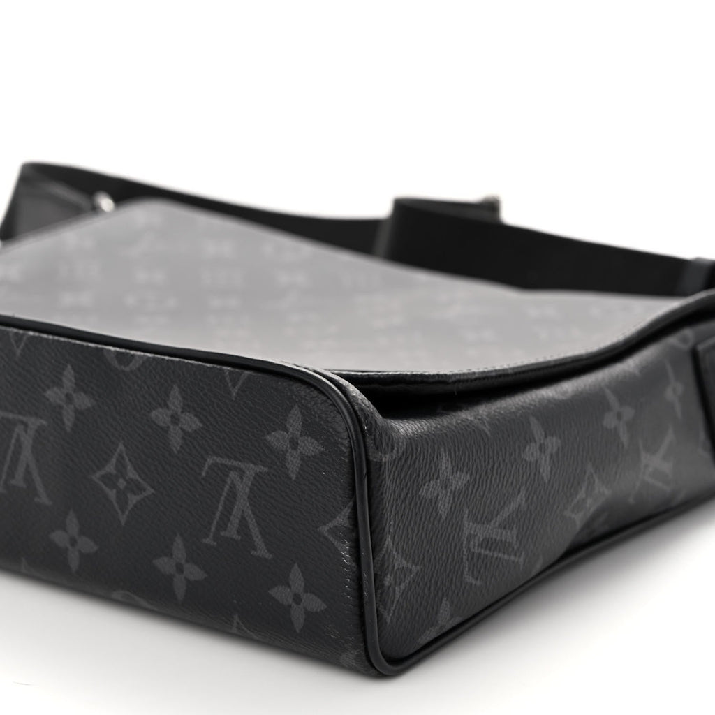 LOUIS VUITTON Monogram Eclipse District MM