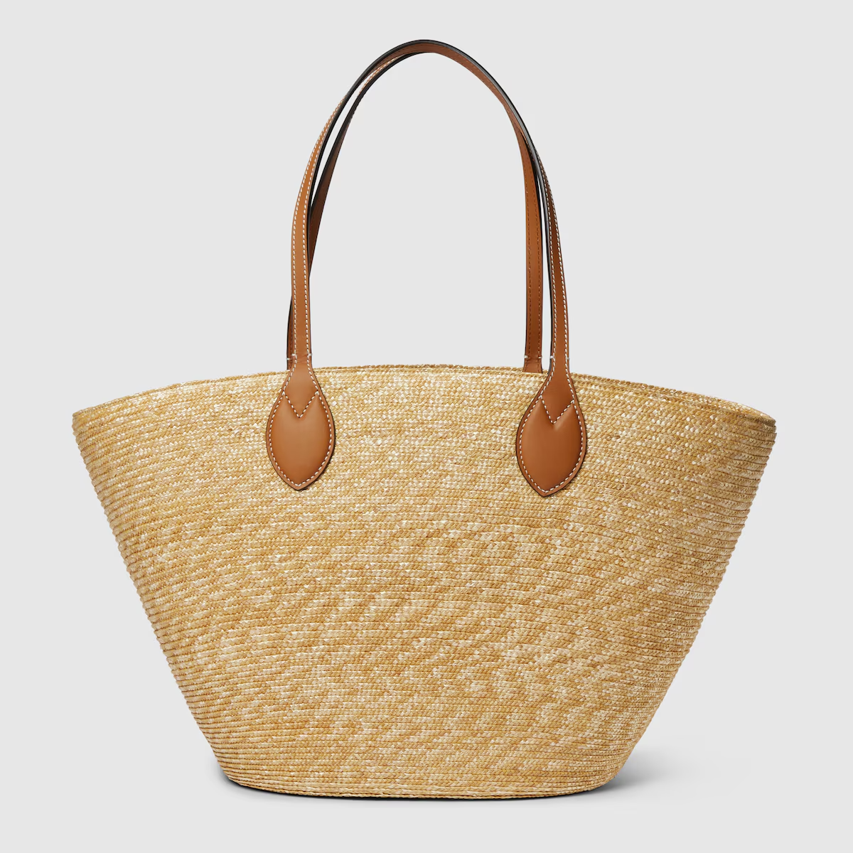 Medium straw tote with Gucci patch in natural straw
