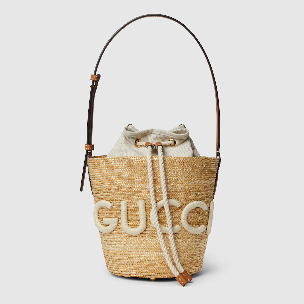 Small straw shoulder bag with Gucci patch in natural straw
