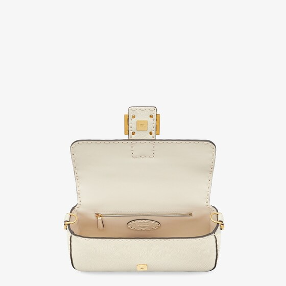Fendi Baguette - White Selleria bag with oversized topstitching