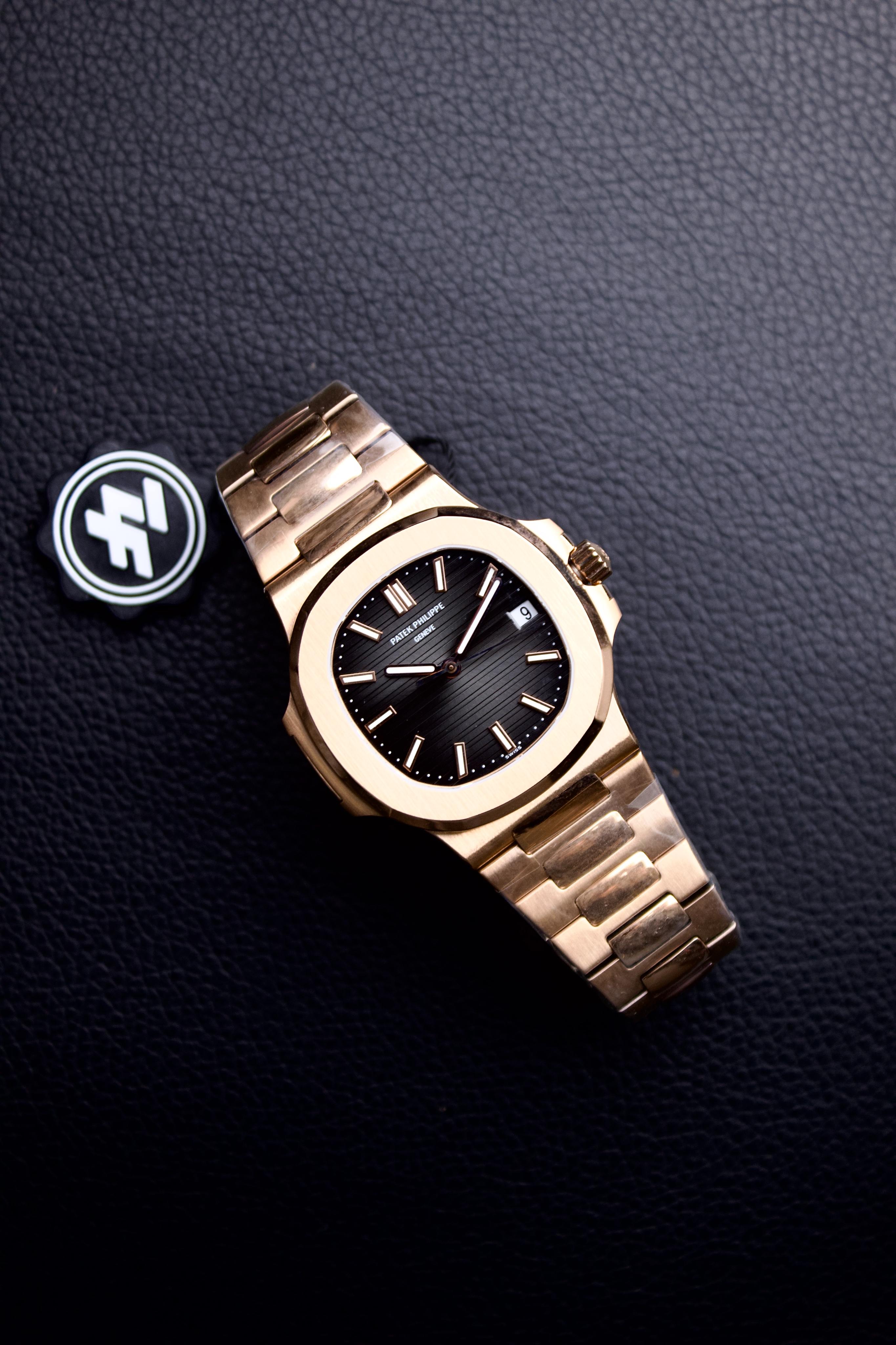 PATEK PHILIPPE(5711)ROSE GOLD