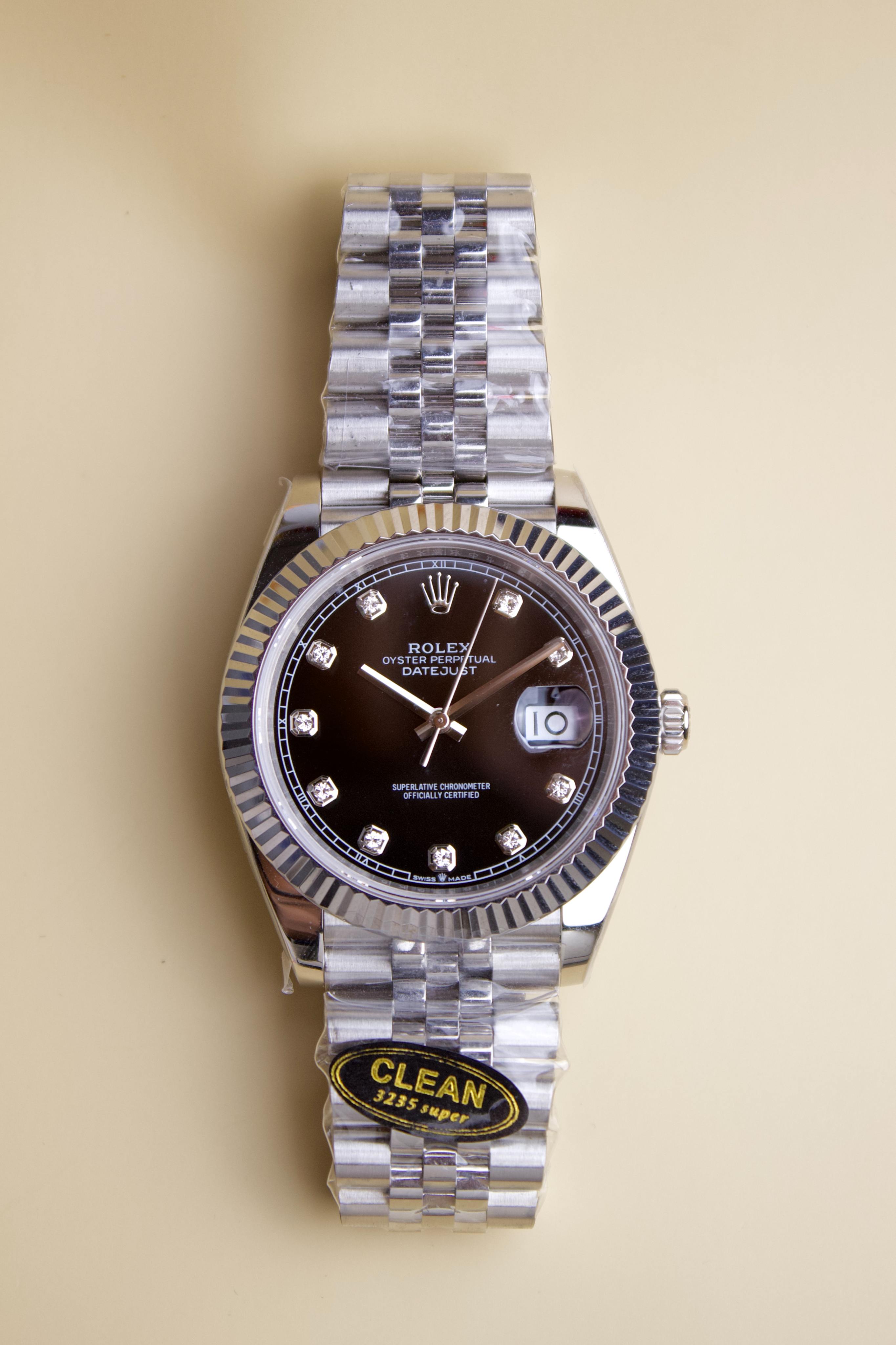 ROLEX DATEJUST BLACK DIAL(41m)