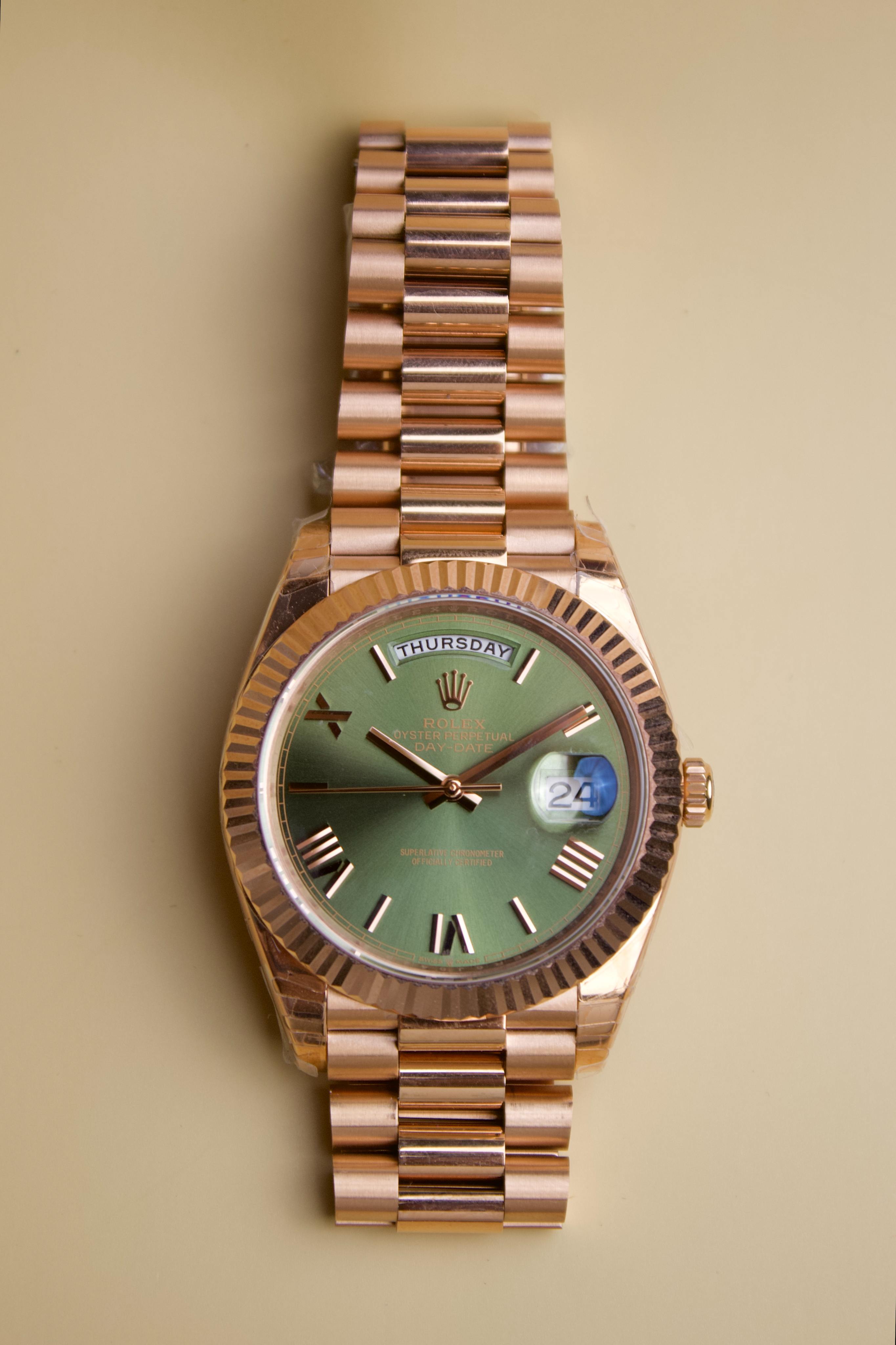 ROLEX DAY DATE.OLIVE GREEN DIAL. ROSE GOLD