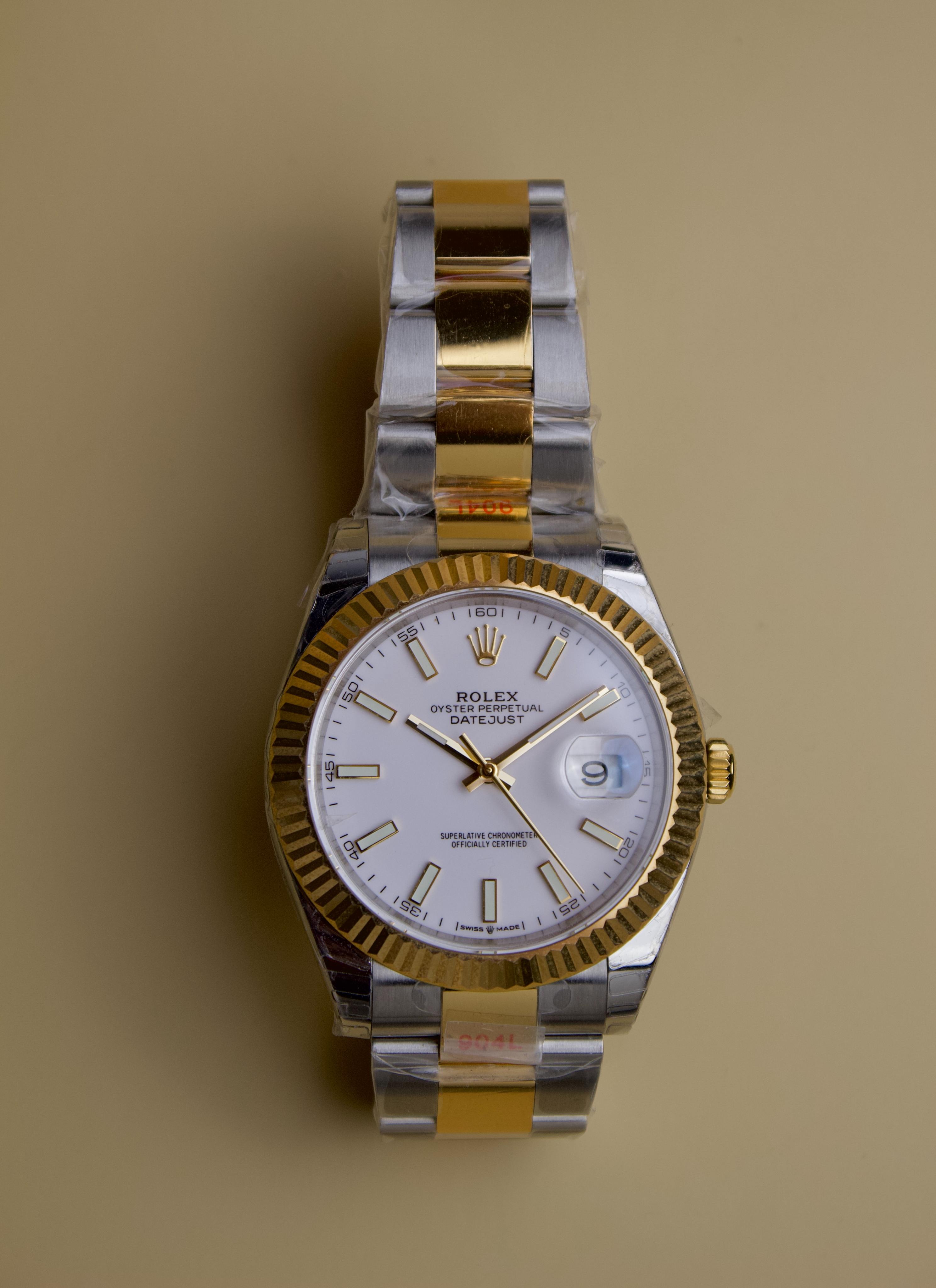 ROLEX DATEJUST YELLOW GOLD & STEEL WHITE DAIL