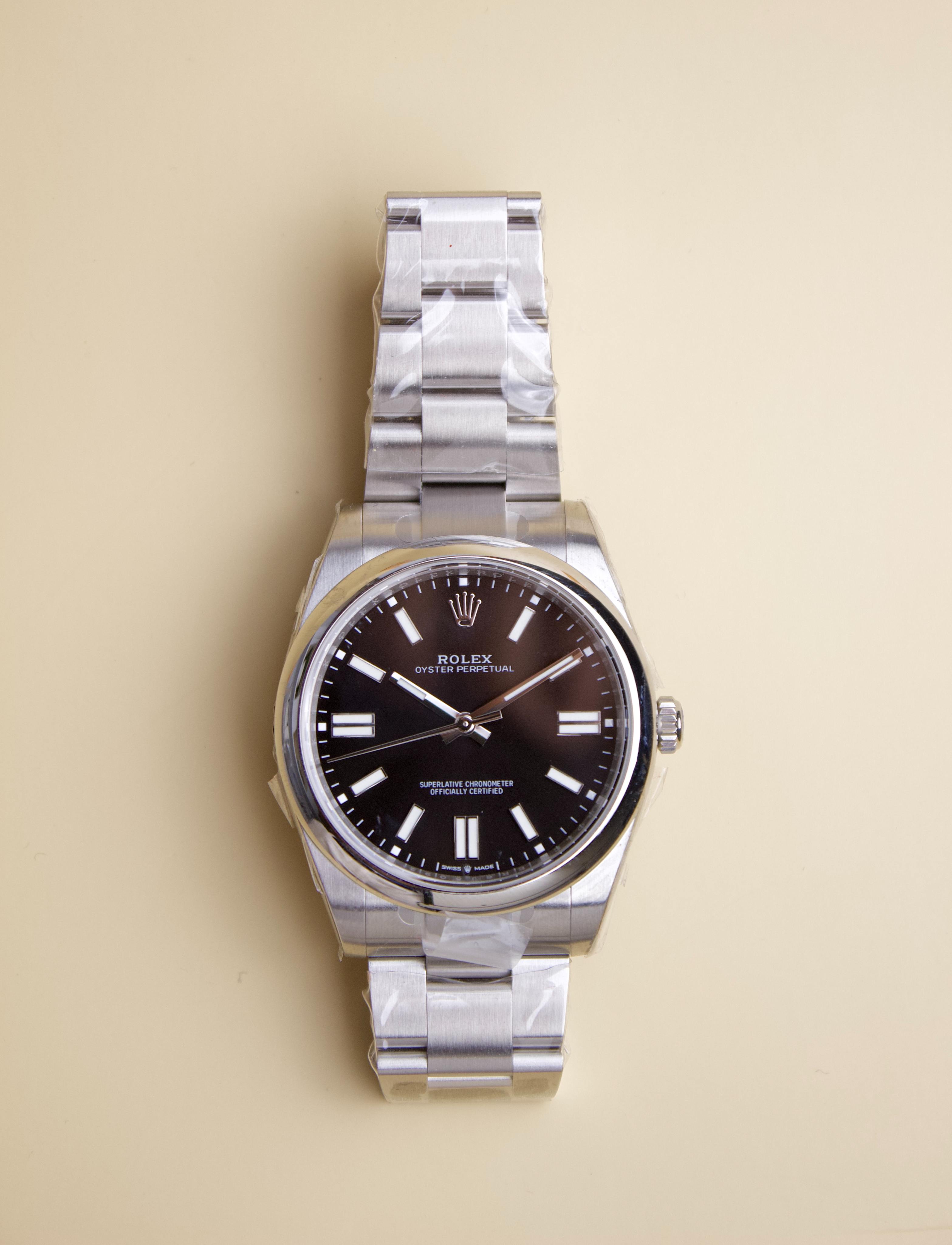 ROLEX OYISTER PERPETUAL BLACK DAIL  (41M. STAINLESS STEEL