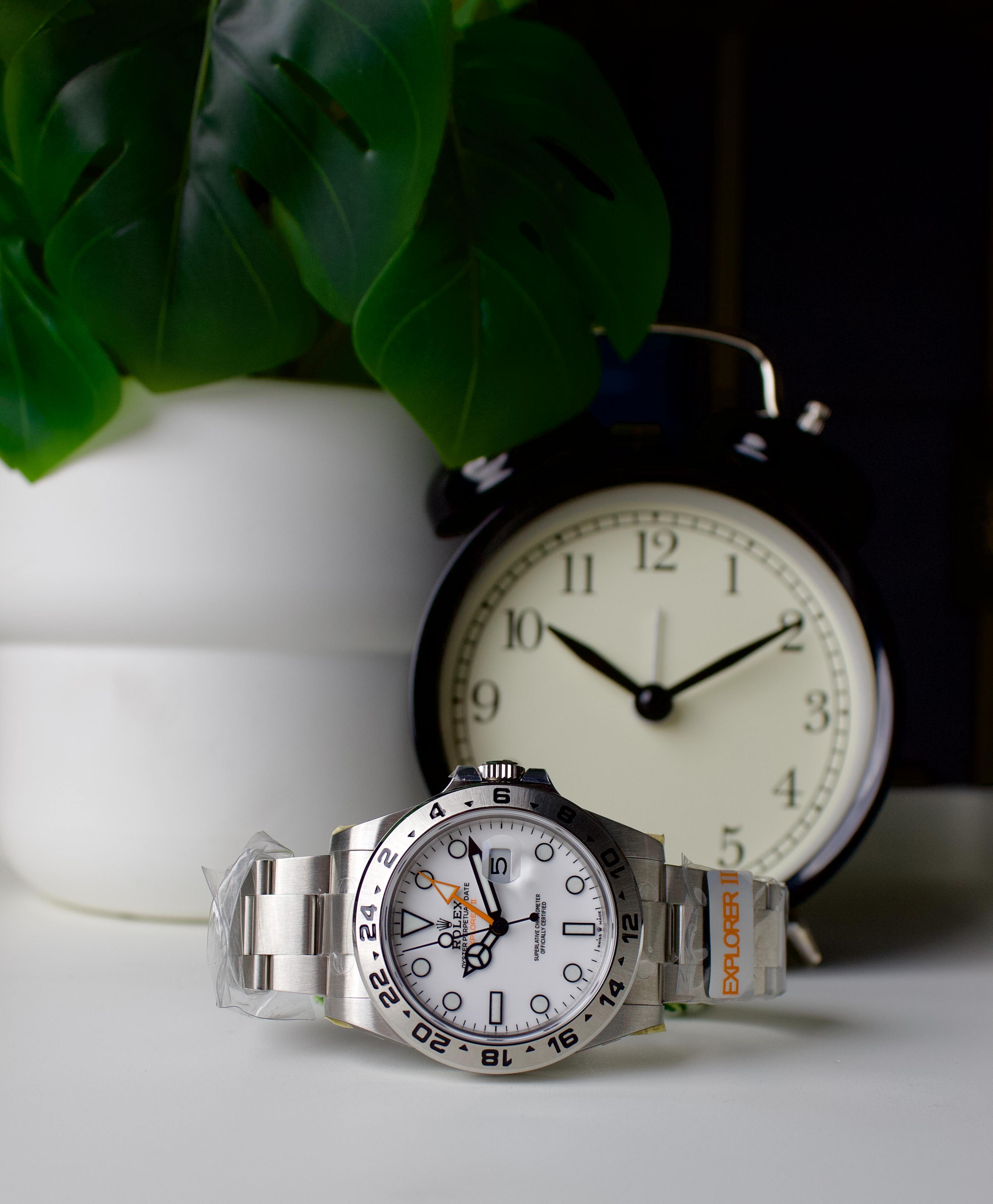 ROLEX EXPLORER II  WHITE DAIL