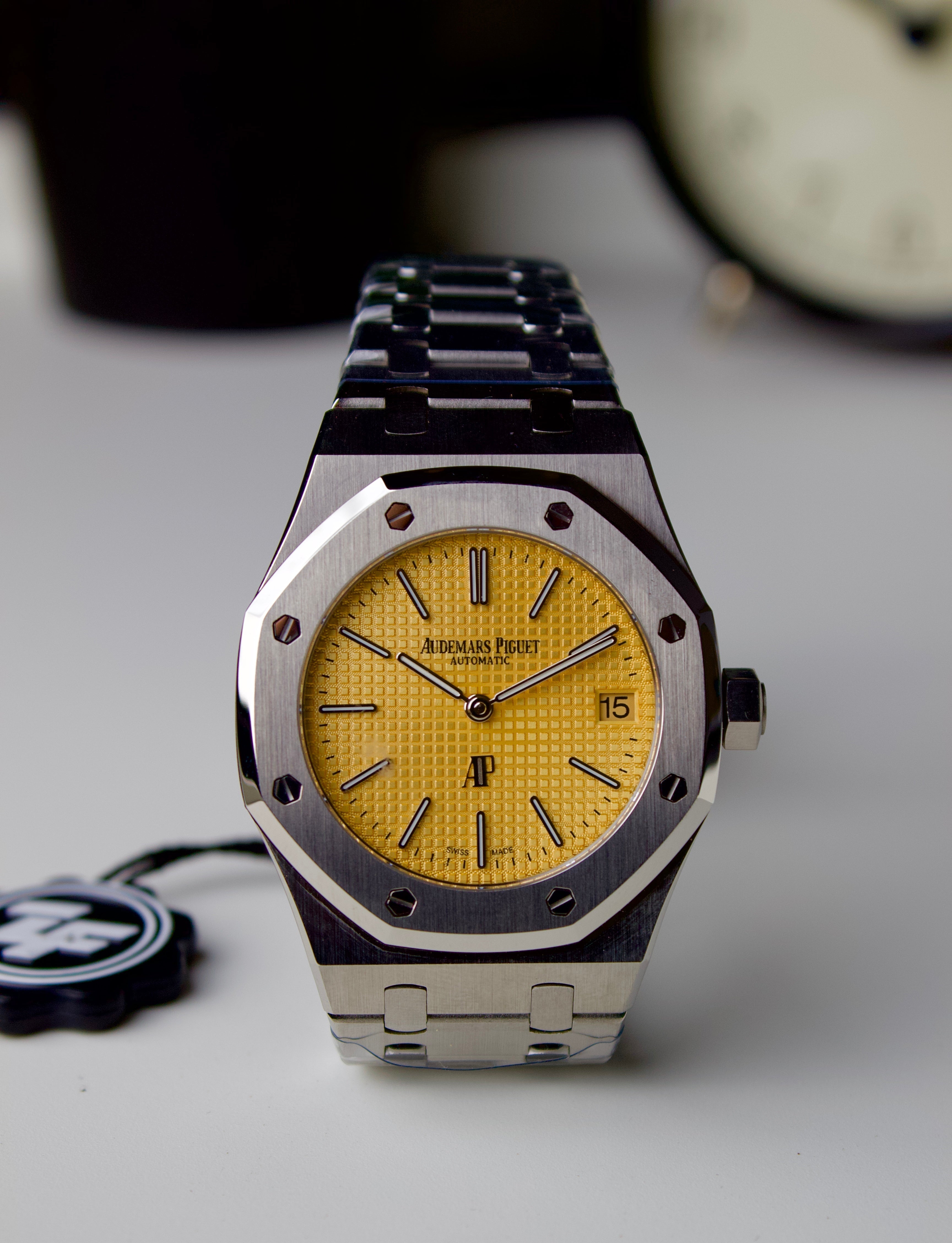 AUDEMARS PIGUET ROYAL OAK YELLOW DIAL