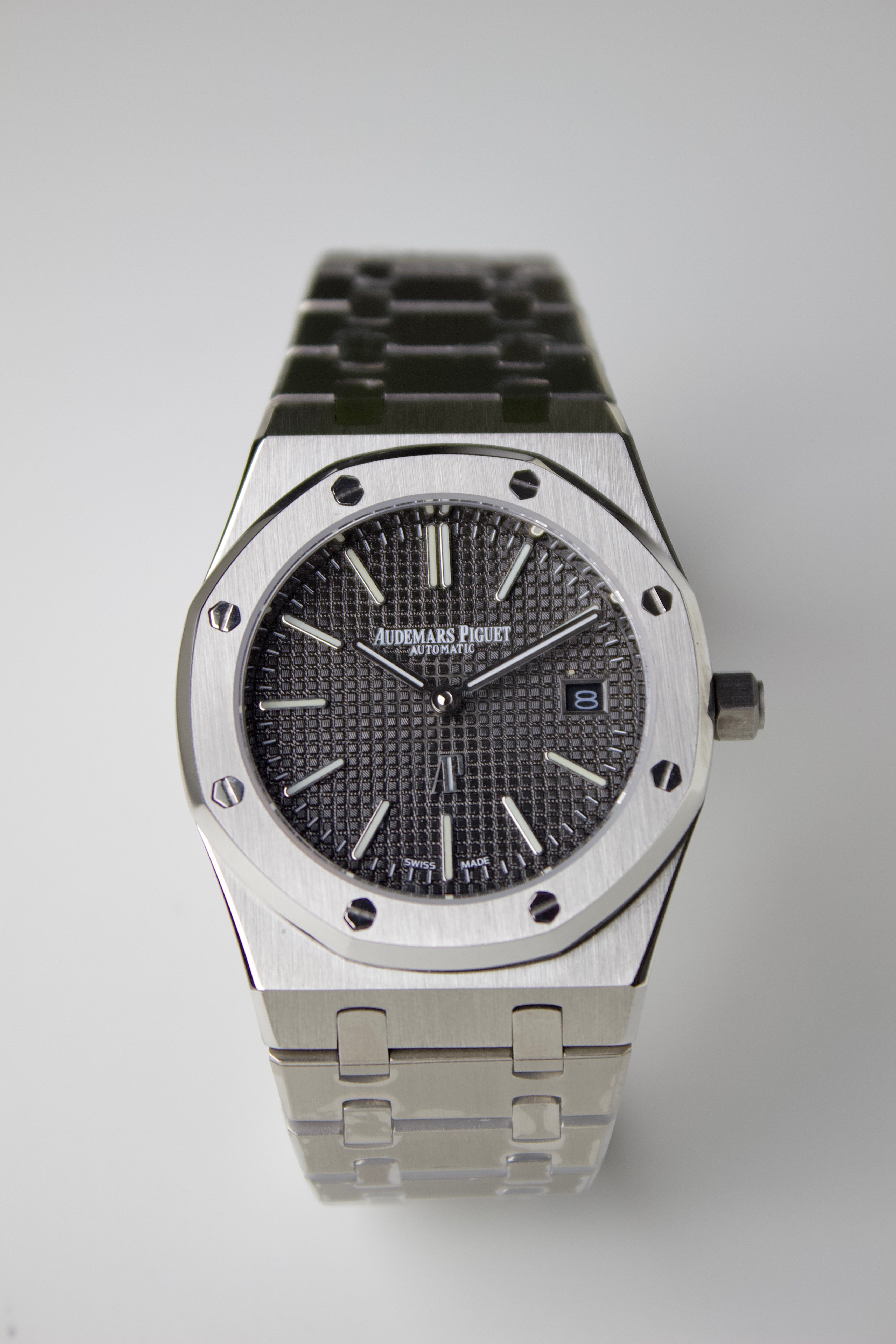 AUDEMARS PIGUET ROYAL OAK SELF-WINDING BROWN DIAL
