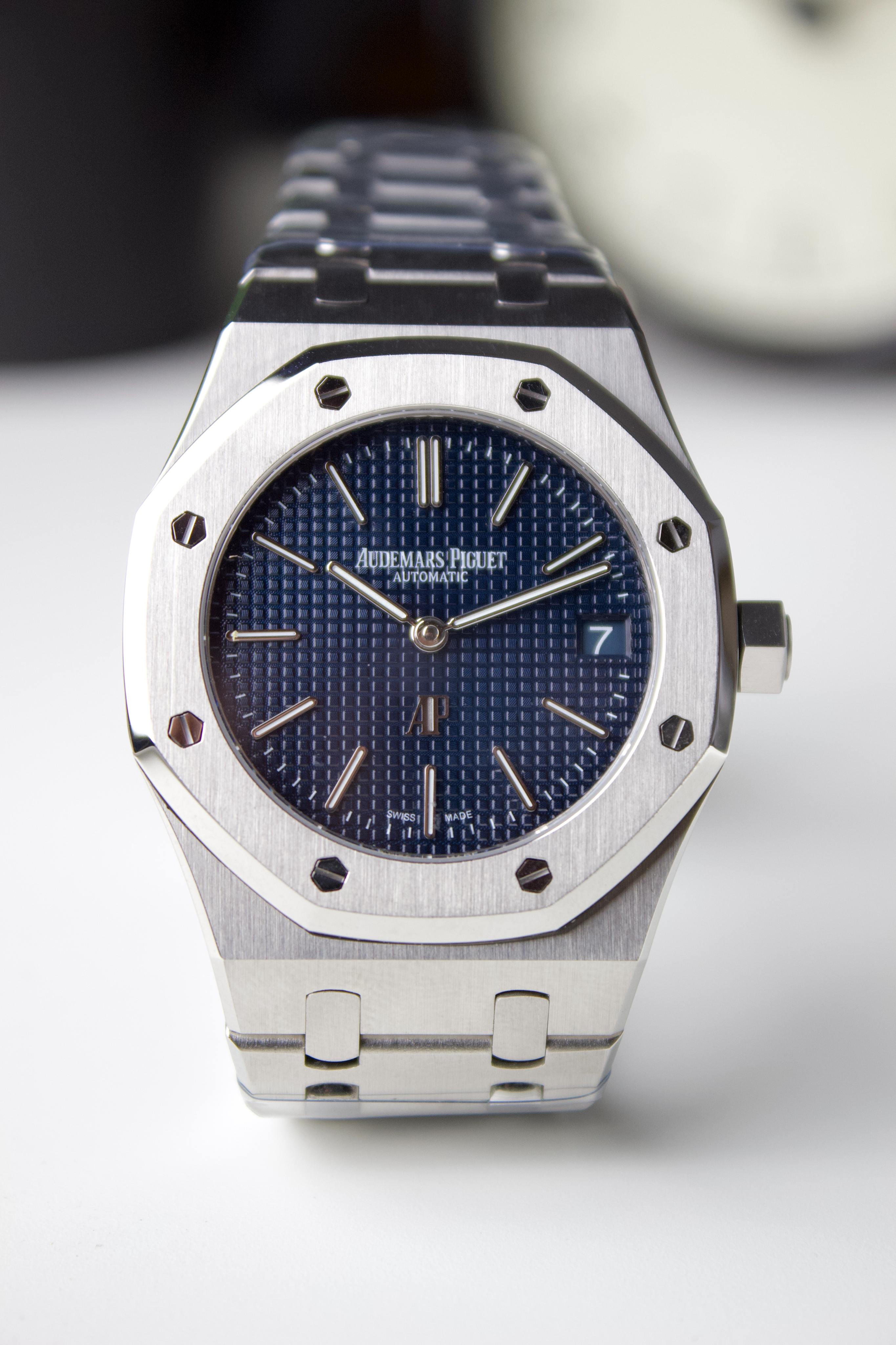 AUDEMARS PIGUET ROYAL OAK STAINLESS STEEL BLUE DIAL