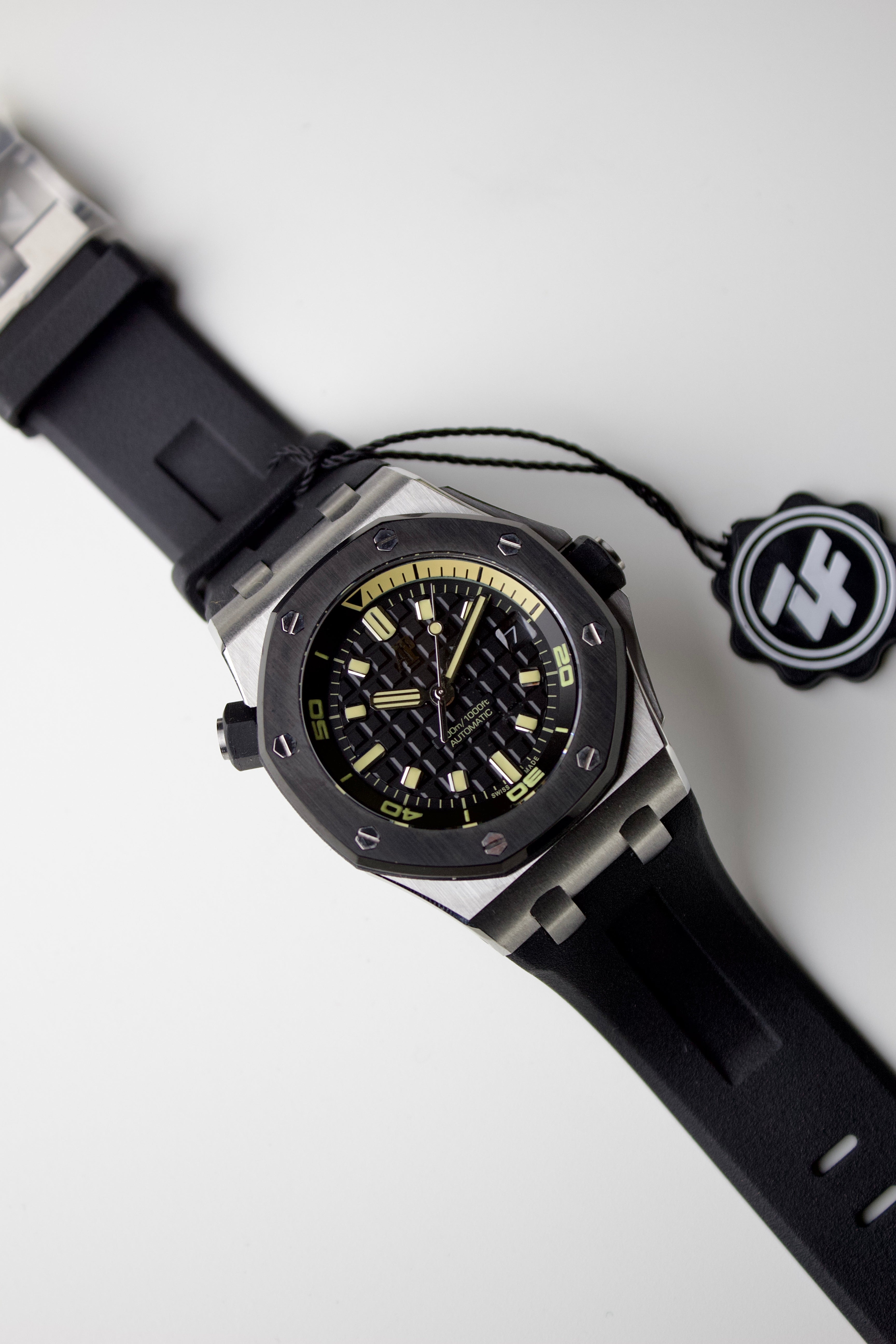AUDEMARS PIGUET ROYAL OAK OFFSHORE DIVER BLACK DIAL