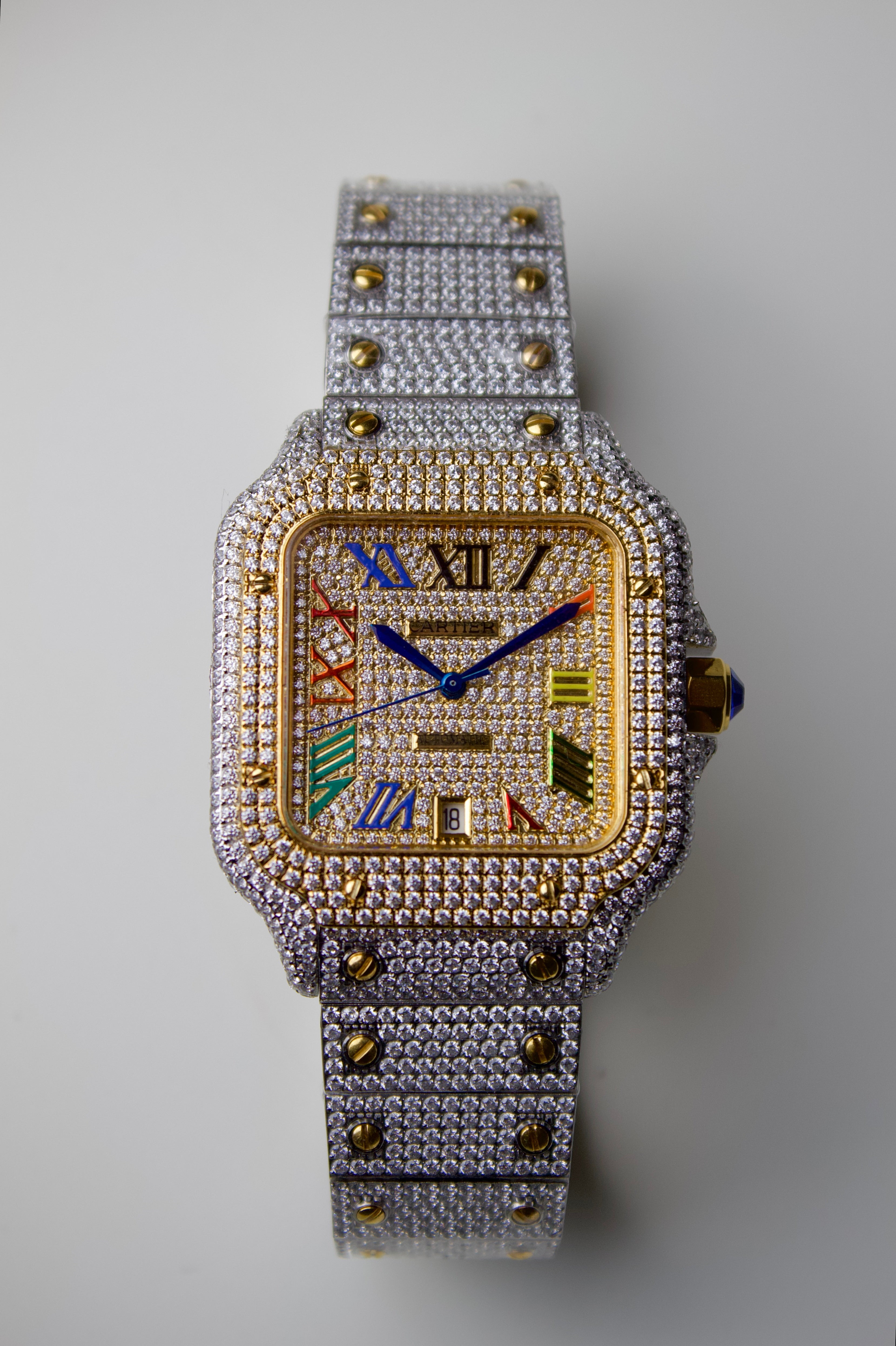 SANTOS DE CARTIER MEDIUM DIAMOND WITH GOLD FACE