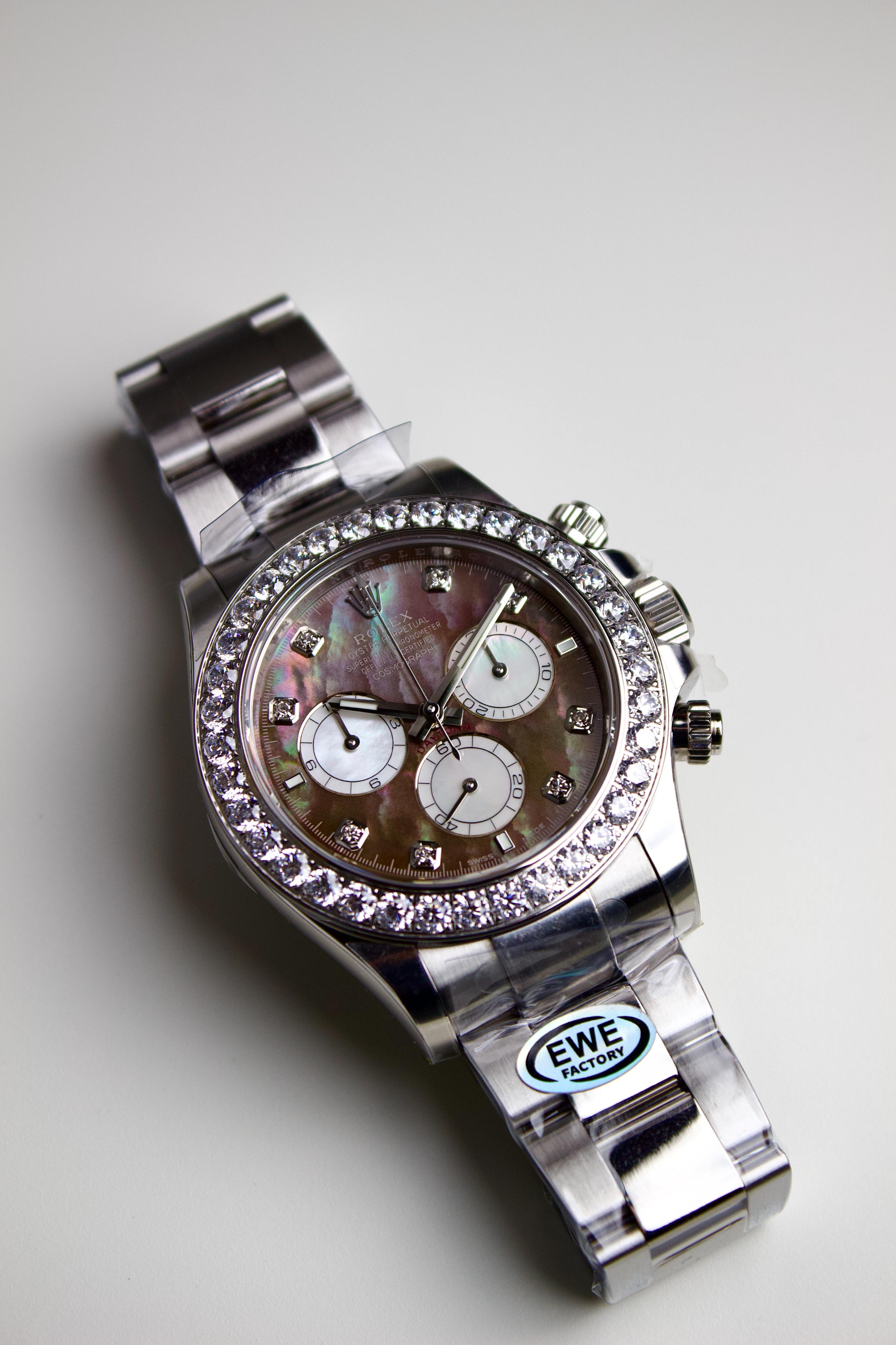 ROLEX DAYTONA COSMOGRAPH DIAMONDS BEZAL