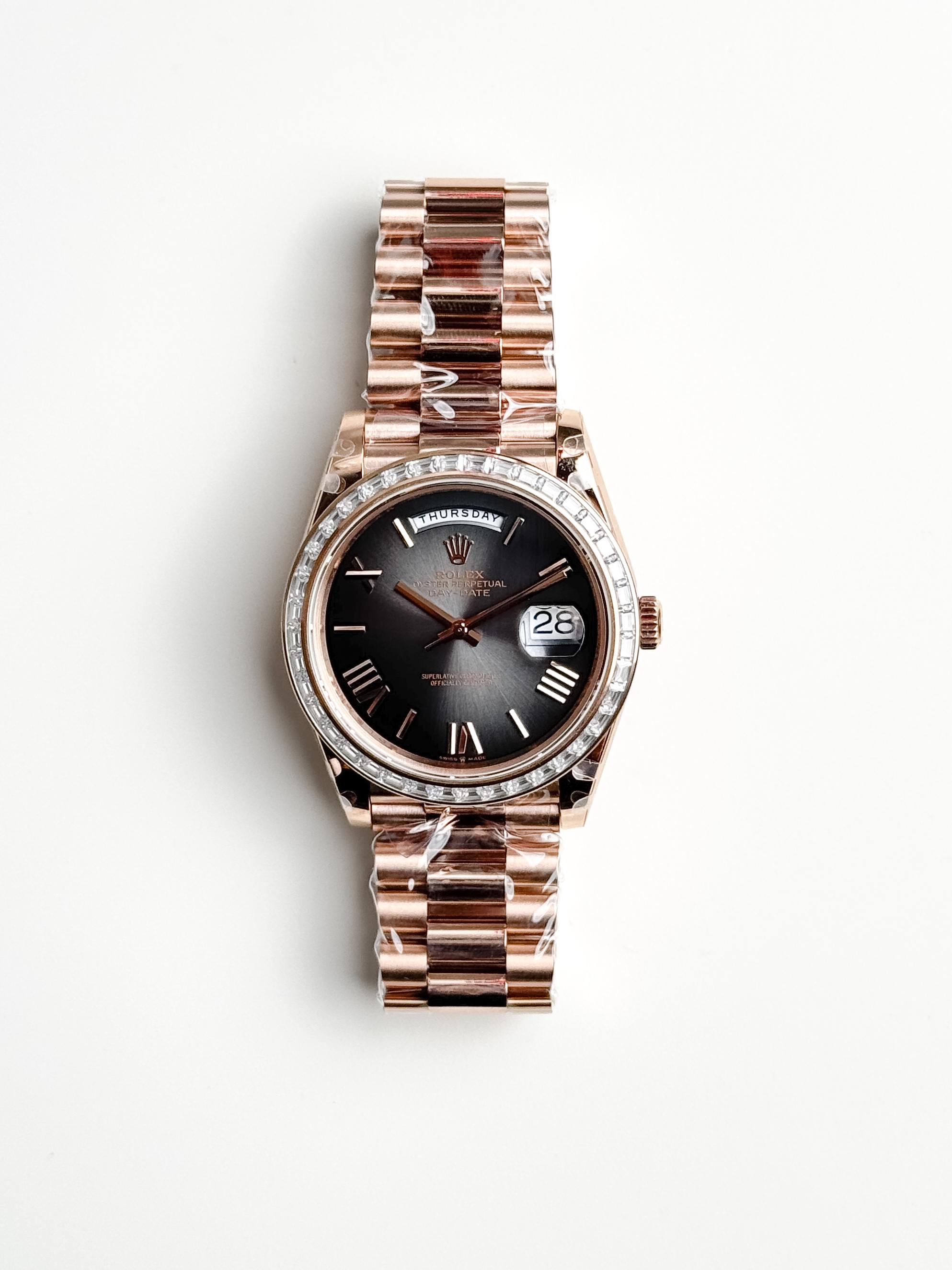 ROLEX DAY-DATE ROSE GOLD DIAMOND BEZEL -SLATE OMBRE ROMAN DIAL