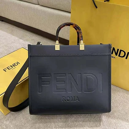 Fendi Women Sunshine Medium Leather Shopper-Black