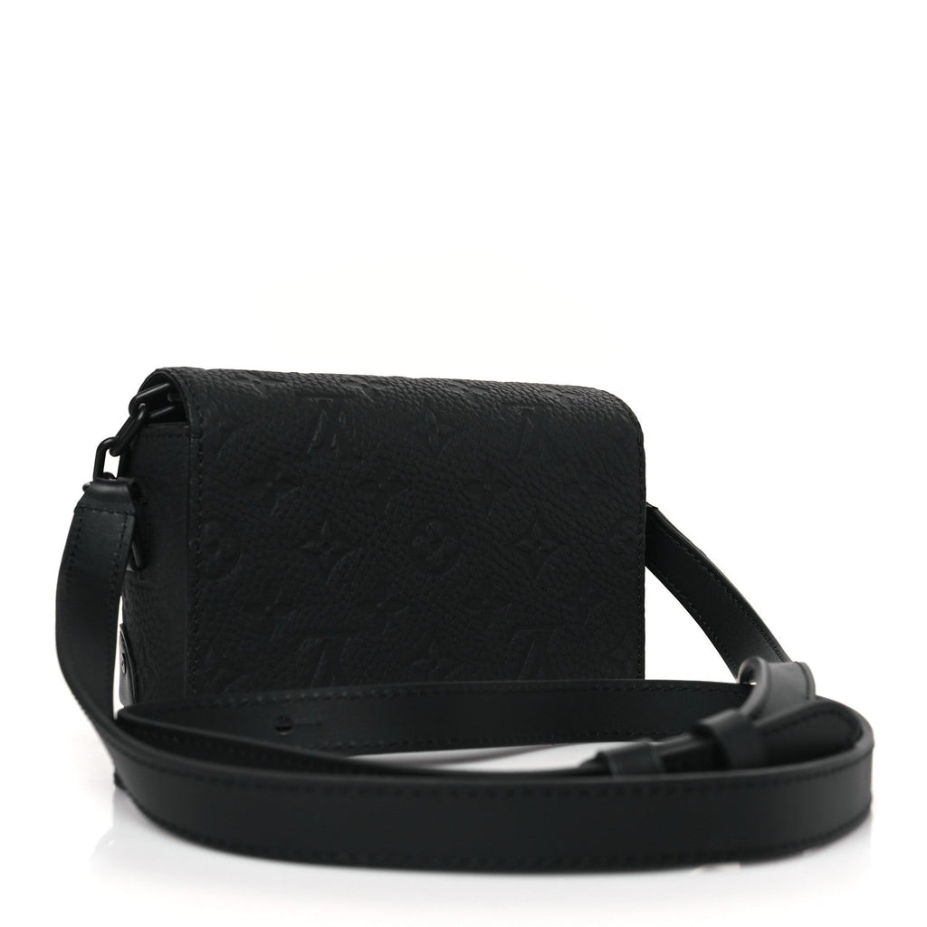LOUIS VUITTON Taurillon Monogram Steamer Wearable Wallet Black