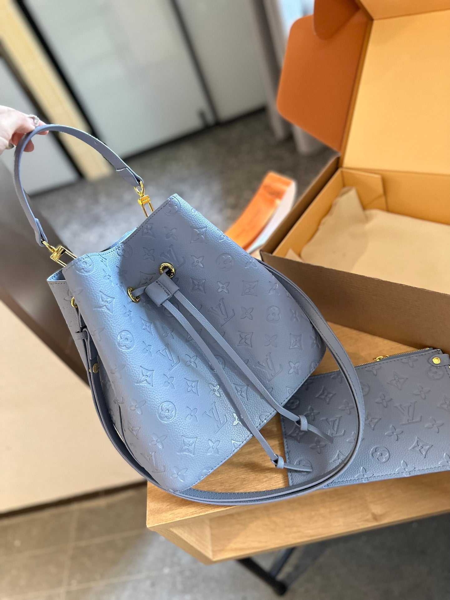 LOUIS VUITTON EMPREINTE MONOGRAM GIANT BY THE POOL NEONOE BB SUMMER BLUE