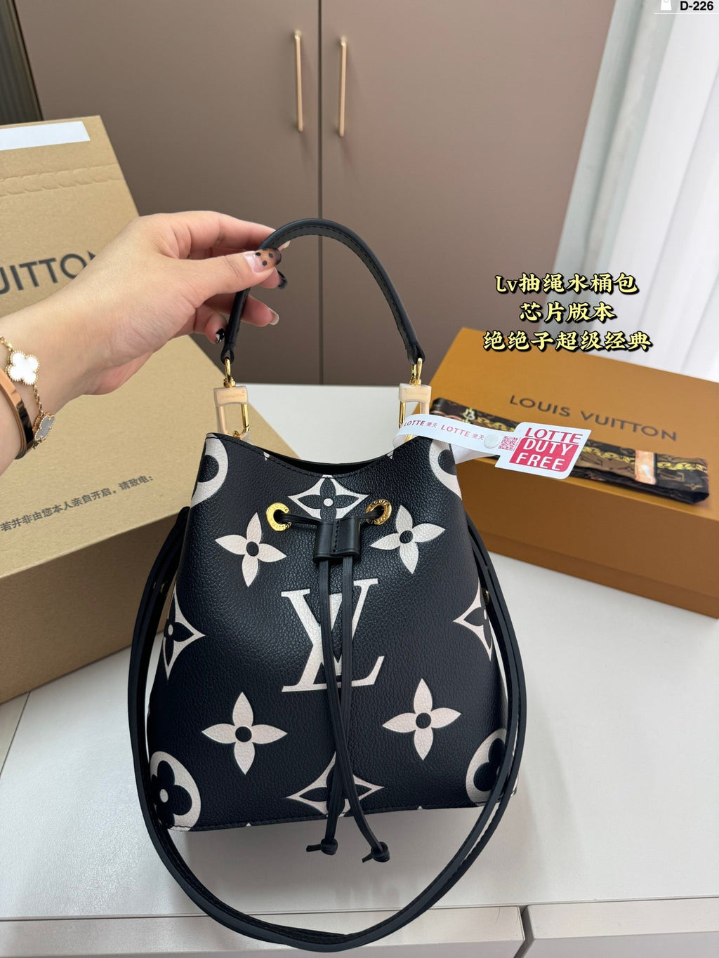 LOUIS VUITTON BLACK BEIGE GIANT MONOGRAM EMPREINTE NEONOE MM
