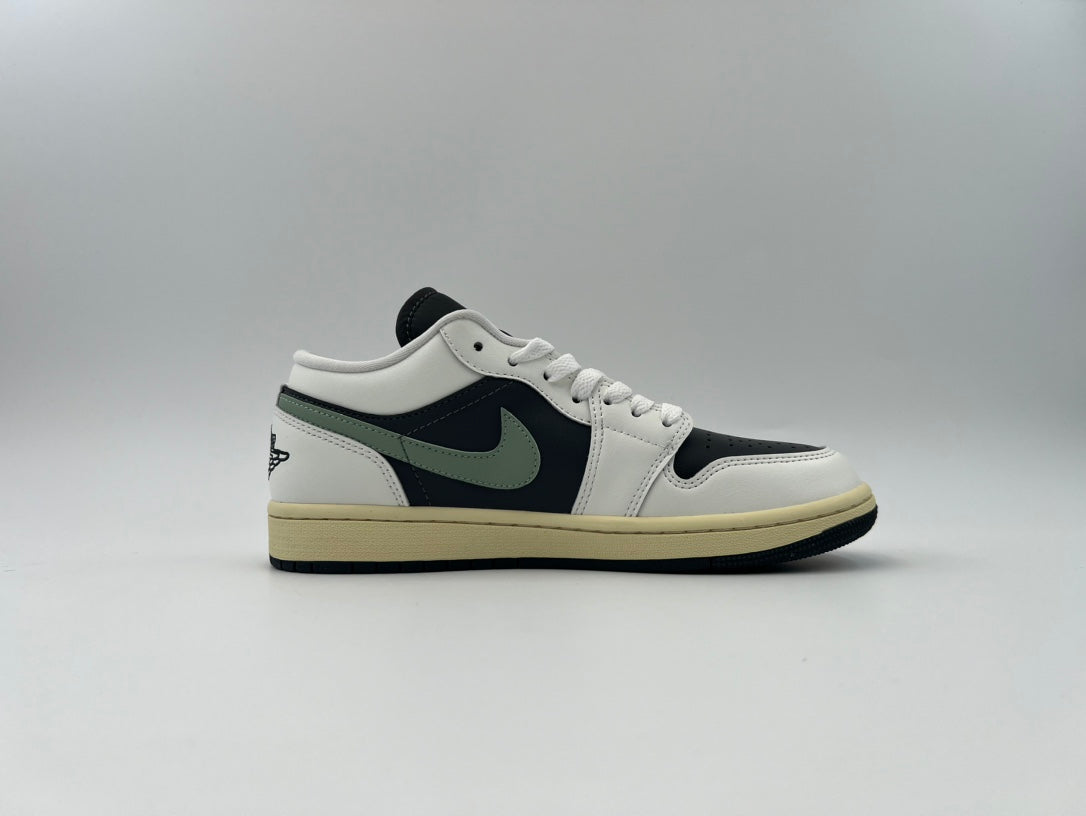 AIR JORDAN 1 LOW WOMEN'S SHOES