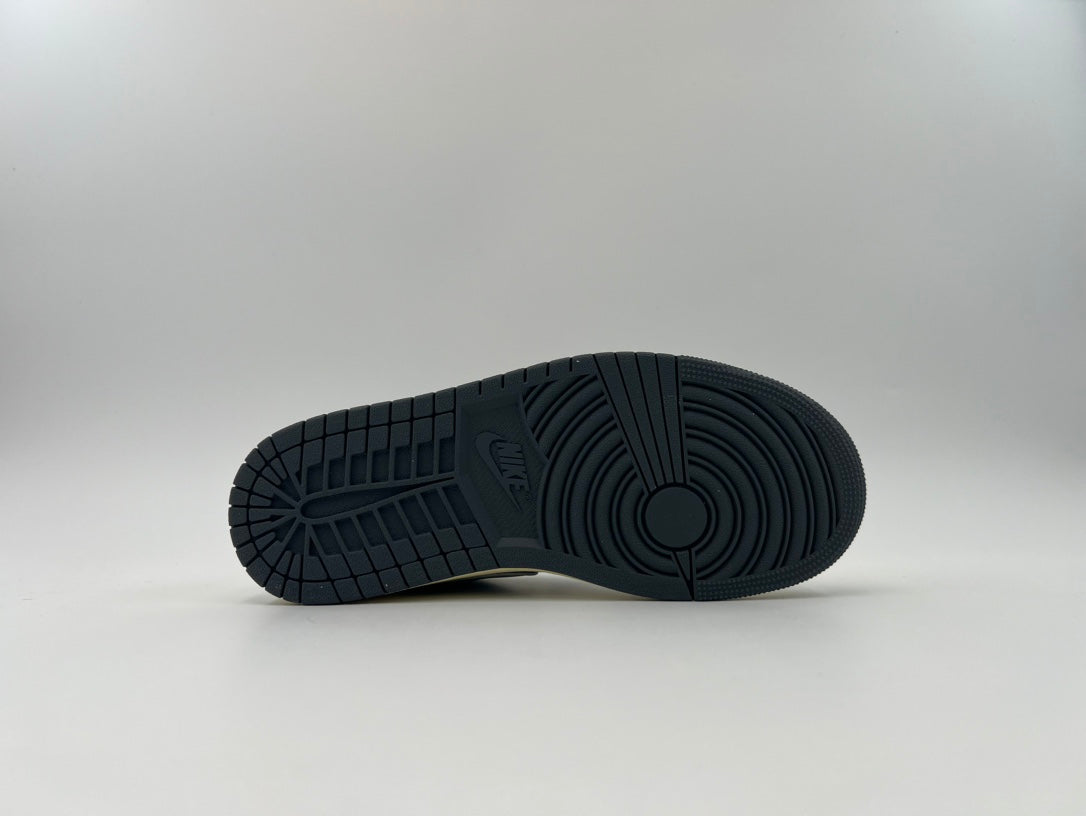 AIR JORDAN 1 LOW WOMEN'S SHOES