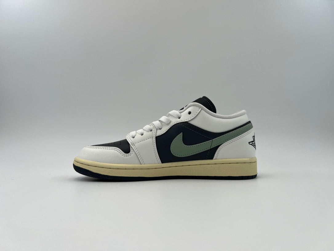 AIR JORDAN 1 LOW WOMEN'S SHOES