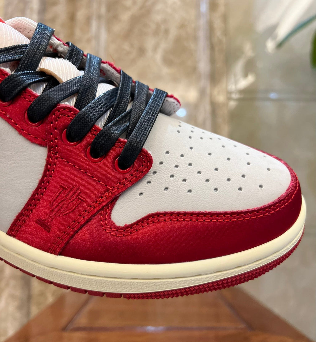 NIKE JORDAN TROPHY ROOM X AIR JORDAN 1 RETRO LOW OG SP