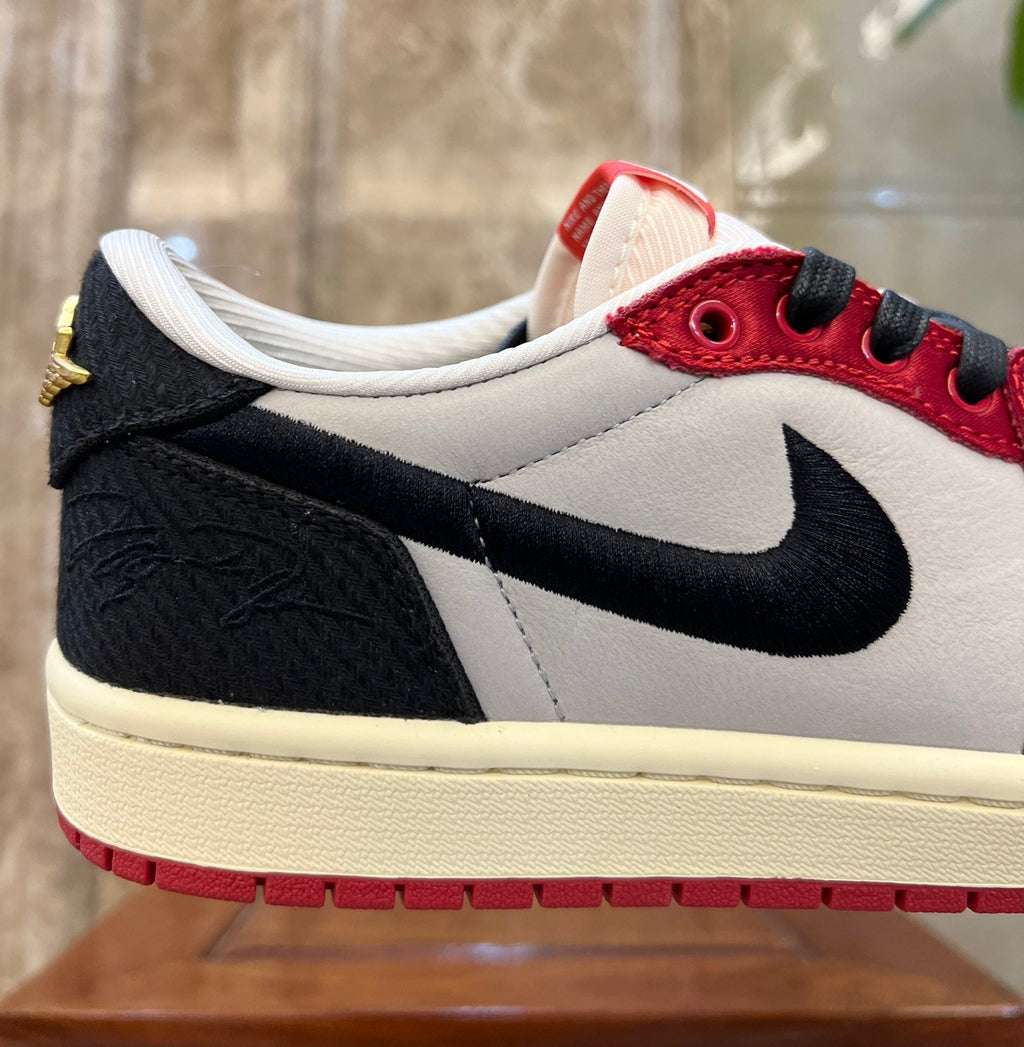 NIKE JORDAN TROPHY ROOM X AIR JORDAN 1 RETRO LOW OG SP