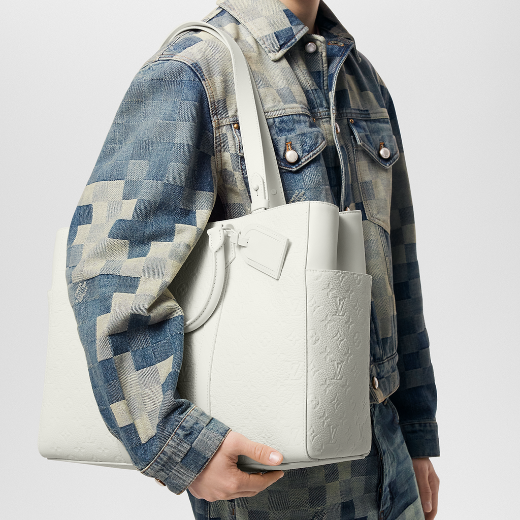 Louis Vuitton SacPlat 24H white