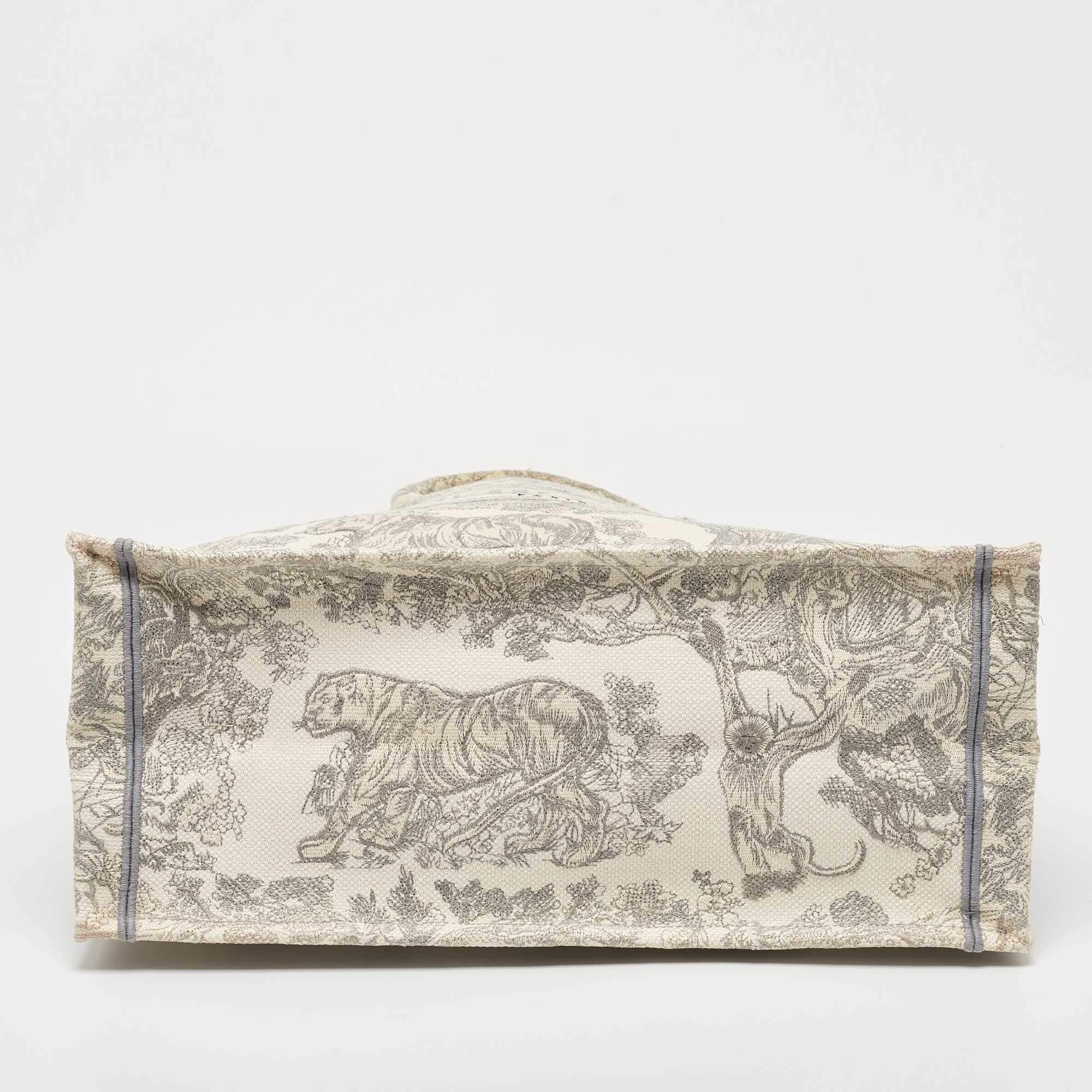 Dior Grey Embroidered Canvas Large Toile de Jouy Book Tote Dior